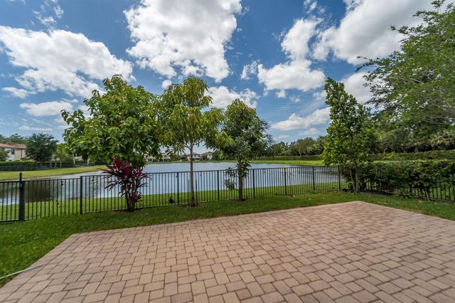 4521 Willow Basin Way, Lake Worth, FL 33467