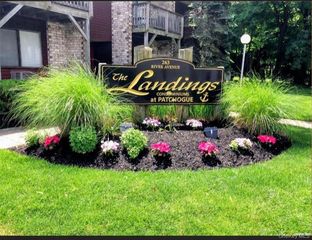 263 River Avenue 35D, Patchogue, NY 11772