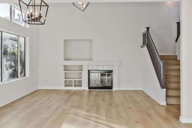 5481 Muskingham Way, Sacramento, CA 95823