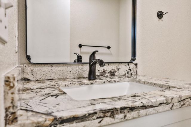 5481 Muskingham Way, Sacramento, CA 95823