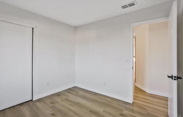 5481 Muskingham Way, Sacramento, CA 95823