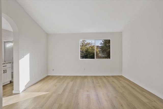 5481 Muskingham Way, Sacramento, CA 95823