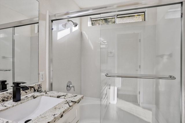 5481 Muskingham Way, Sacramento, CA 95823