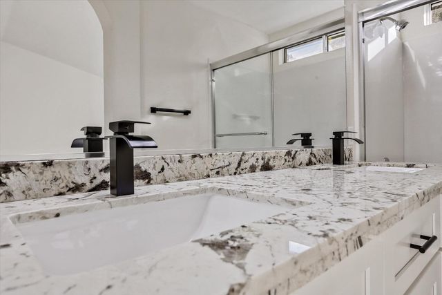 5481 Muskingham Way, Sacramento, CA 95823