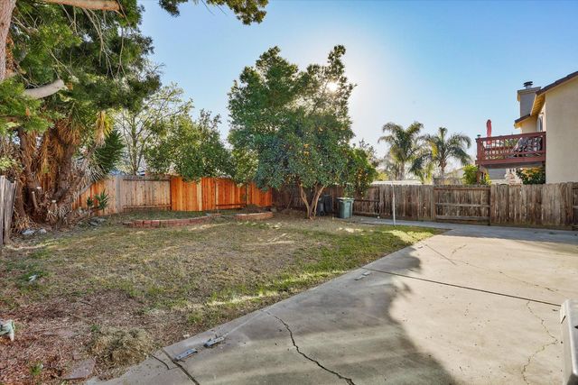 5481 Muskingham Way, Sacramento, CA 95823