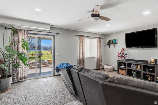 4744 S 3300 W, Roy, UT 84067