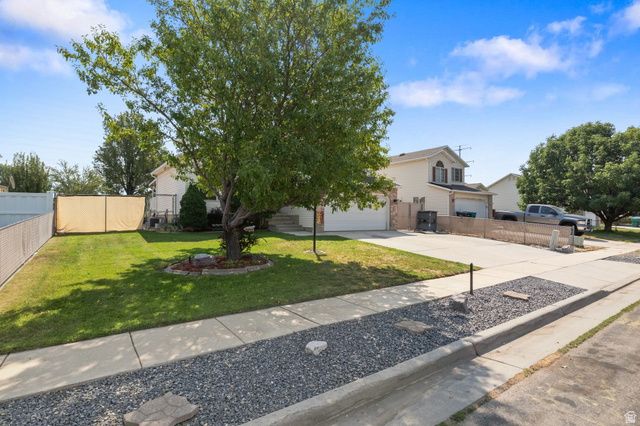 4744 S 3300 W, Roy, UT 84067