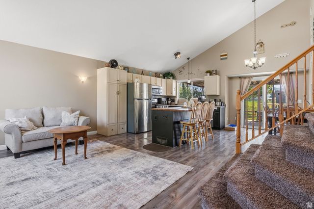 4744 S 3300 W, Roy, UT 84067