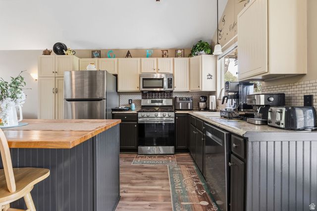 4744 S 3300 W, Roy, UT 84067