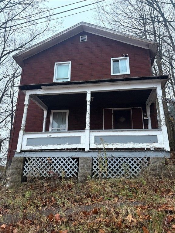 621 Hillside Ave, City Of Franklin, PA 16323