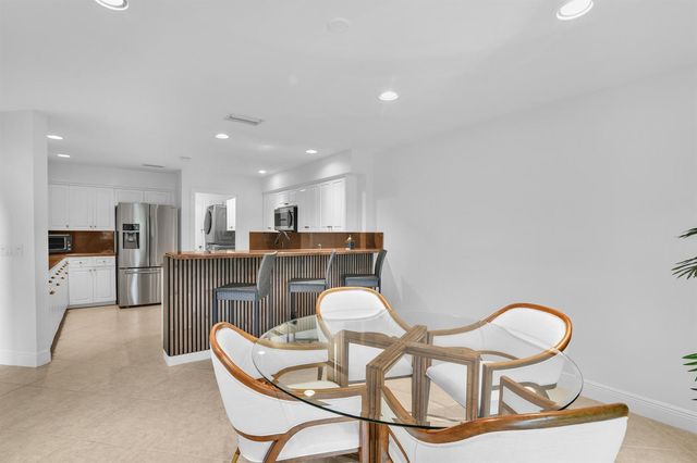 753 Villa Portofino Circle, Deerfield Beach, FL 33442