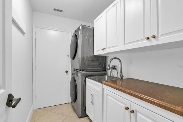 753 Villa Portofino Circle, Deerfield Beach, FL 33442