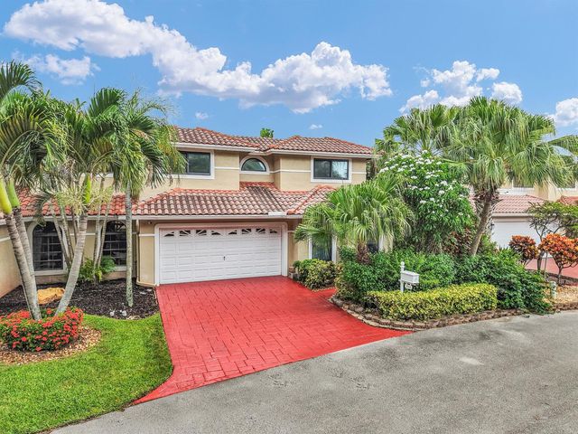 753 Villa Portofino Circle, Deerfield Beach, FL 33442