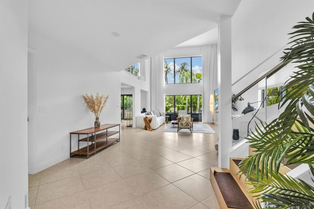 753 Villa Portofino Circle, Deerfield Beach, FL 33442