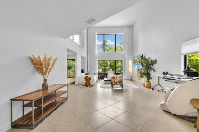 753 Villa Portofino Circle, Deerfield Beach, FL 33442