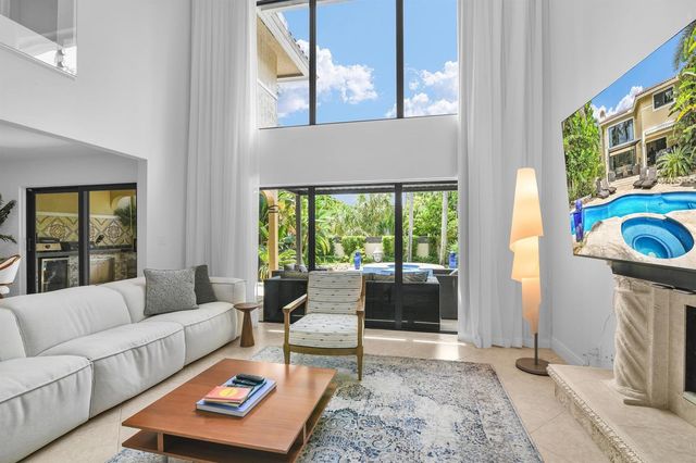 753 Villa Portofino Circle, Deerfield Beach, FL 33442