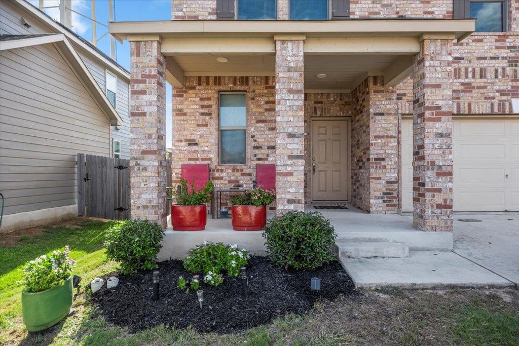 239 Crimson LN, Kyle, TX 78640