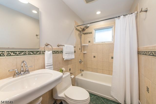 25 Continental Ave, Morristown Town, NJ 07960