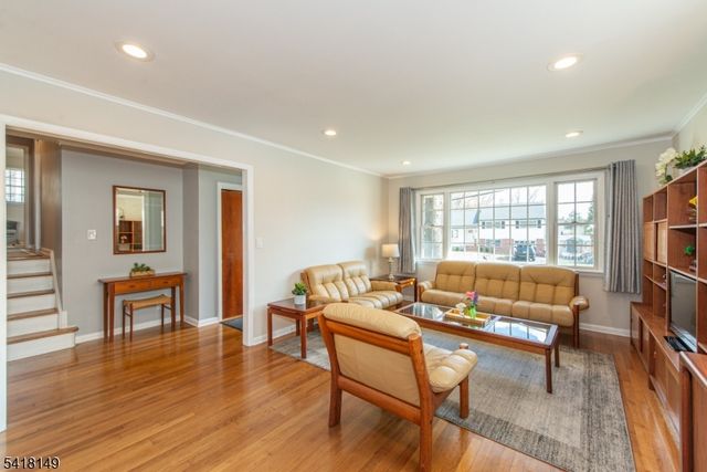 25 Continental Ave, Morristown Town, NJ 07960