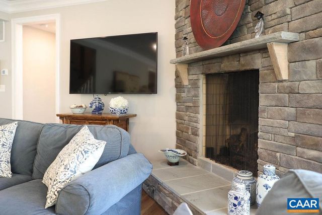 5459 OXBOW DR, Crozet, VA 22932