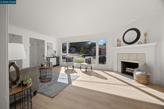 1828 Riverbank Ave, Castro Valley, CA 94546