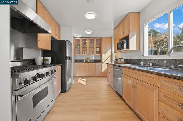 1828 Riverbank Ave, Castro Valley, CA 94546