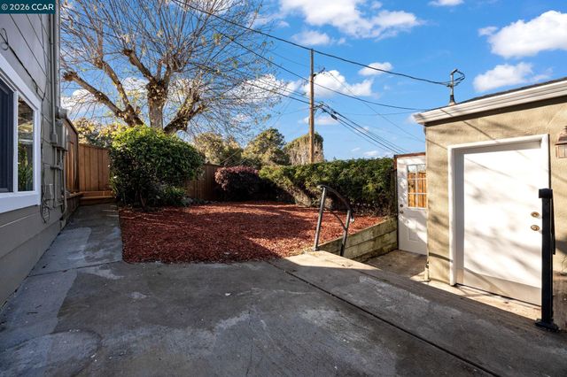 1828 Riverbank Ave, Castro Valley, CA 94546