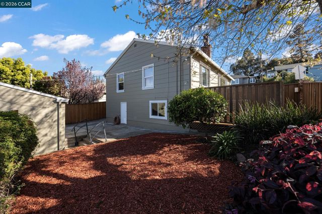 1828 Riverbank Ave, Castro Valley, CA 94546