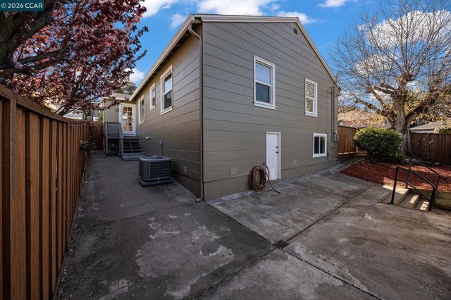 1828 Riverbank Ave, Castro Valley, CA 94546