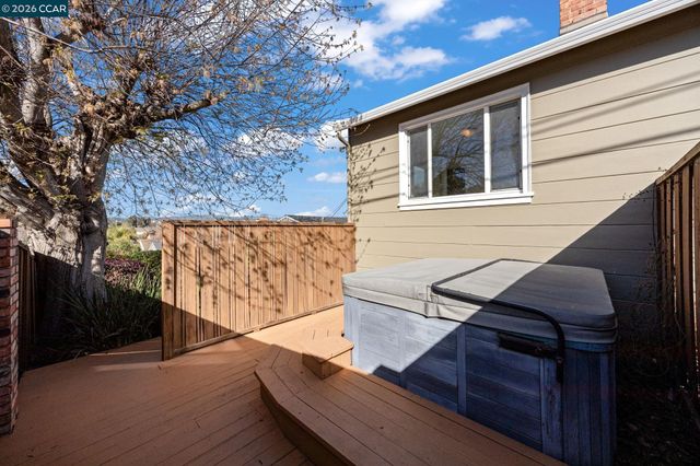 1828 Riverbank Ave, Castro Valley, CA 94546