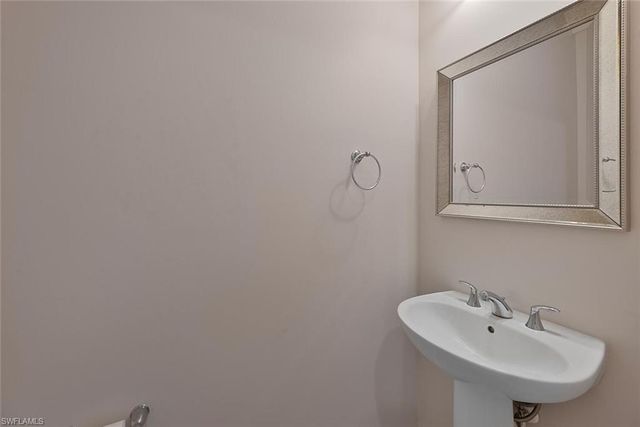 13010 Pembroke DR, Naples, FL 34105