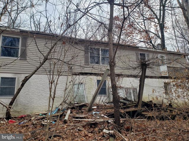 275 WASHINGTON RD, Bechtelsville, PA 19505