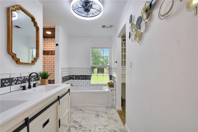 3087 Johnson Lane, Madisonville, TX 77864