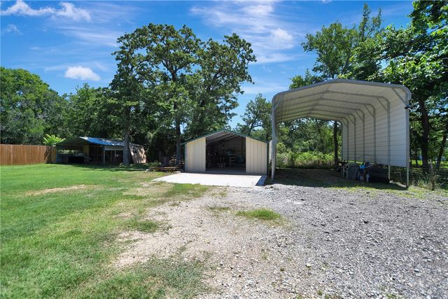 3087 Johnson Lane, Madisonville, TX 77864