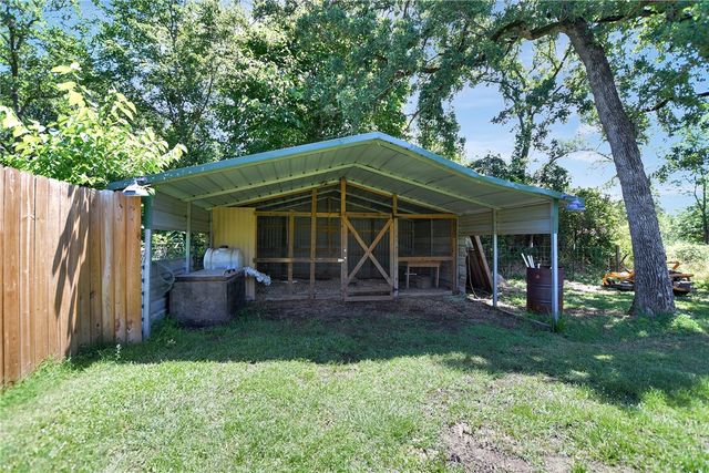 3087 Johnson Lane, Madisonville, TX 77864