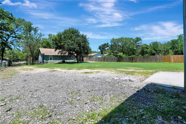 3087 Johnson Lane, Madisonville, TX 77864