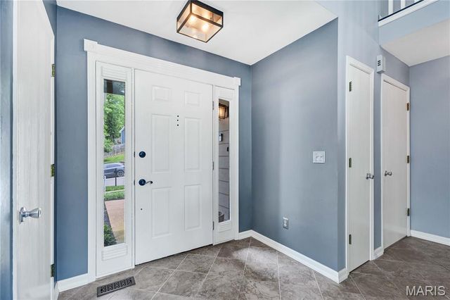 716 Ginger Wood Court, Ballwin, MO 63021