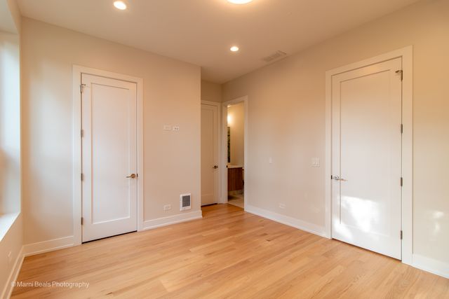 6826 S Langley Avenue, Chicago, IL 60637