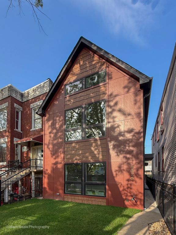 6826 S Langley Avenue, Chicago, IL 60637
