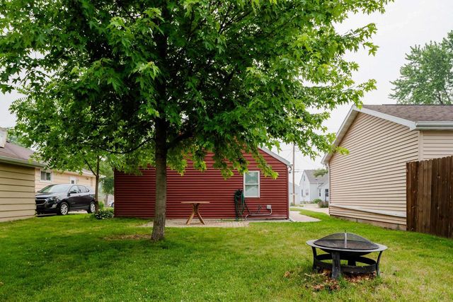 913 JEFFERSON STREET, Little Chute, WI 54140