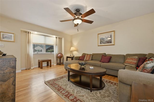 112 Noel Drive, Centereach, NY 11720