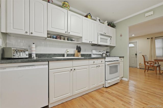 112 Noel Drive, Centereach, NY 11720