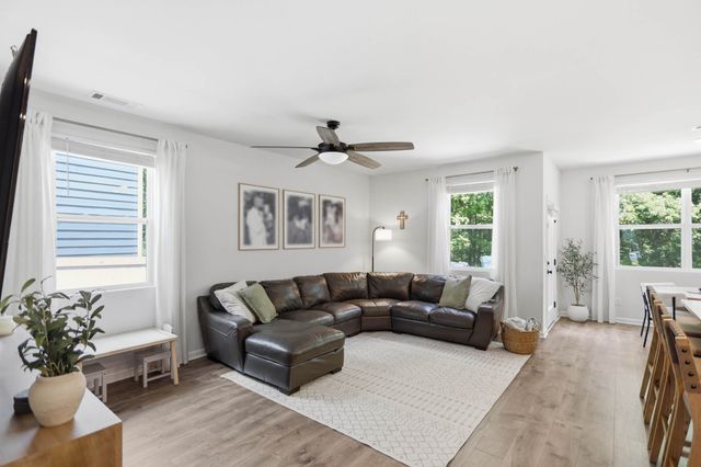 7145 Scotlyn Way, White House, TN 37188