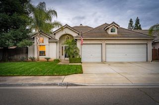 2949 E Palisade Drive, Fresno, CA 93720