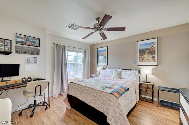 10374 Midnight Iris Street, Las Vegas, NV 89183