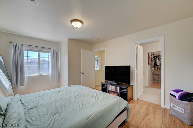 10374 Midnight Iris Street, Las Vegas, NV 89183