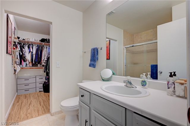 10374 Midnight Iris Street, Las Vegas, NV 89183