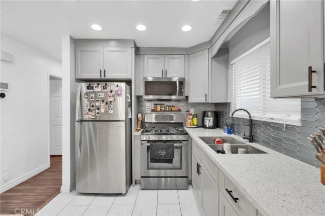 1065 Martinez, Colton, CA 92324