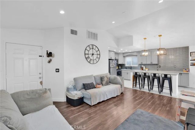 1065 Martinez, Colton, CA 92324