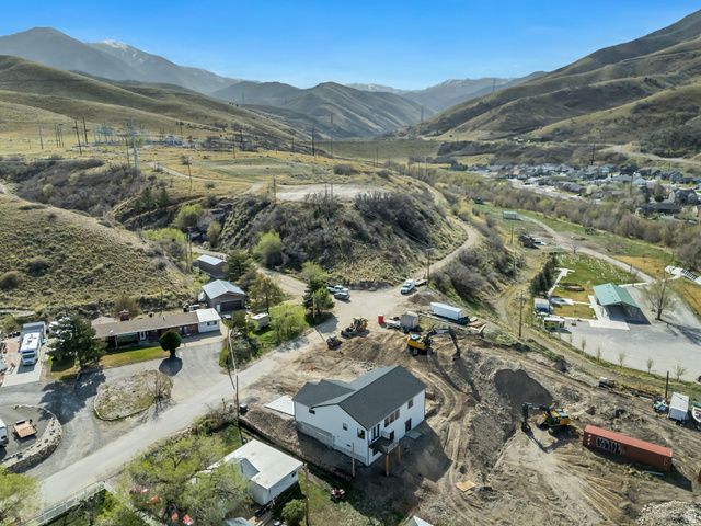 598 CANYON RD, Tooele, UT 84074